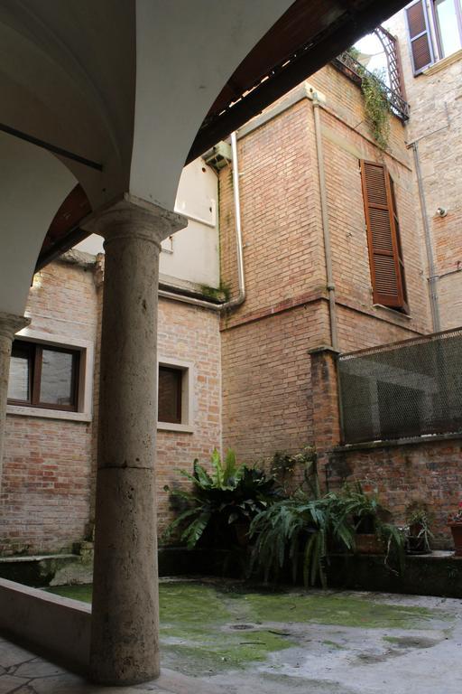 B&B Palazzo Migliani Ascoli Piceno Exterior photo